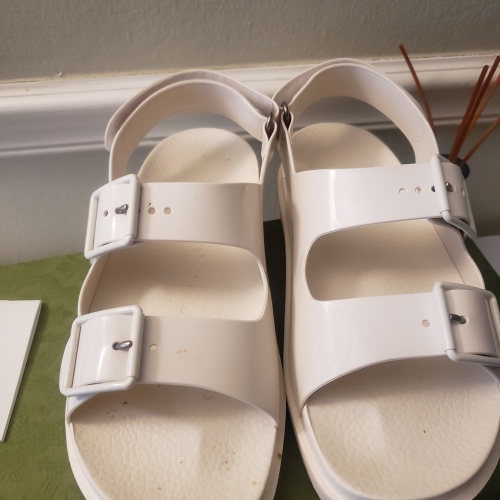 Gucci White Sandals